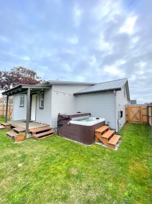 Waddle On Inn- Hot Tub, Pet Friendly, Fully Fenced, 5 Blocks To Beach! Ocean Park Exterior photo