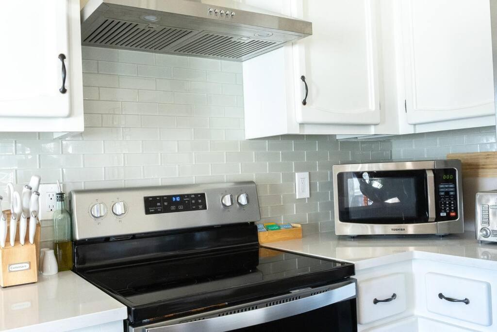 Waddle On Inn- Hot Tub, Pet Friendly, Fully Fenced, 5 Blocks To Beach! Ocean Park Exterior photo